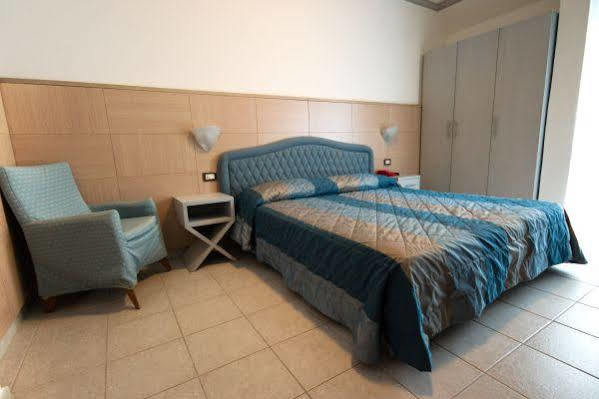 Hotel Imperiale Milano Marittima Exterior photo